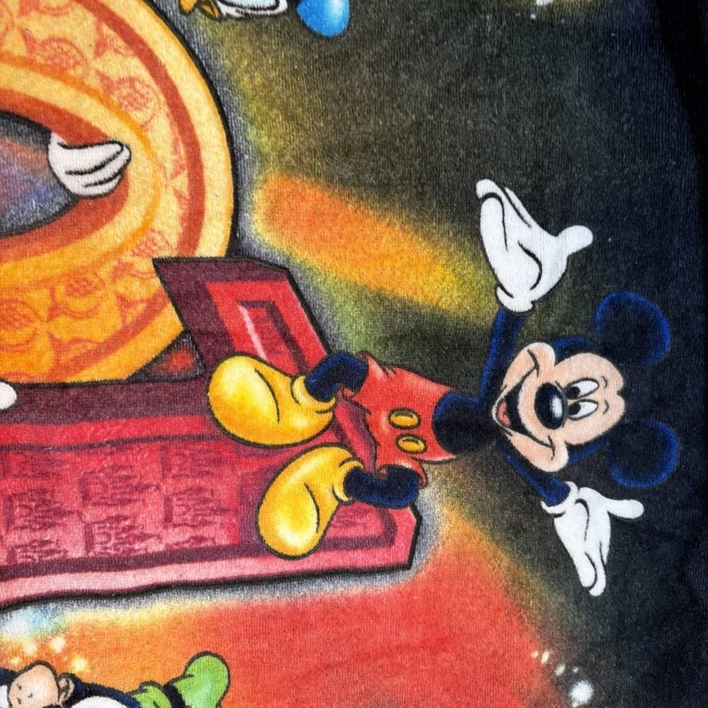 Vintage Silver Spoon 2001 Walt Disney World Beach Bath Towel Bright Colors Thick